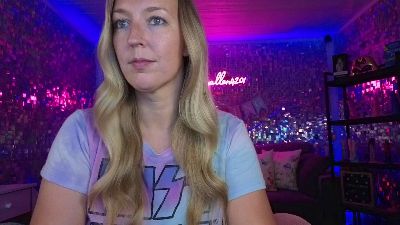 lucyallen4201 — cam4