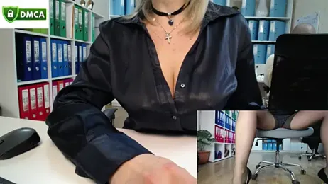 secret-office — Stripchat stream photo (Apr 2026)