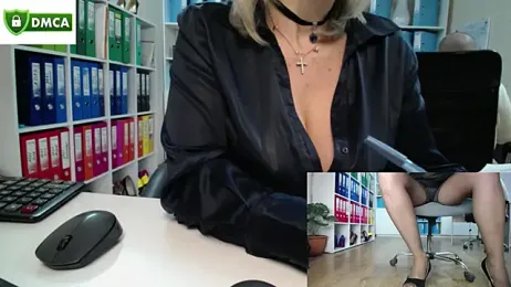 secret-office — Stripchat stream photo (Apr 2026)