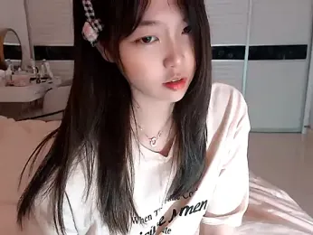 Dou-Yayaya — Stripchat stream photo (Apr 2025)