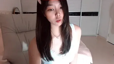 Dou-Yayaya — Stripchat stream photo (Apr 2025)