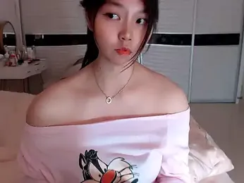 Dou-Yayaya — Stripchat stream photo (Apr 2025)