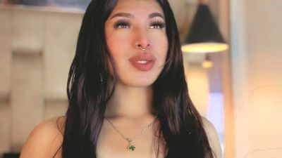 Meelfox — Cam4 stream photo (Apr 2026)