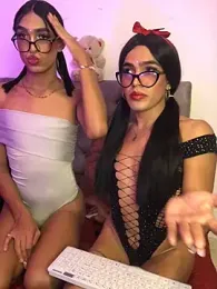 Kitty_Cruz_Love — Stripchat stream photo (Apr 2026)