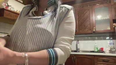 martinabigst — webcam model online on cam4