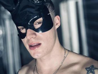 MaikolZuluaga — webcam model online on livejasmin