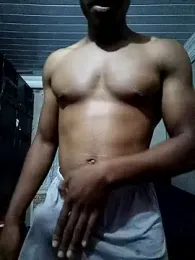 Drpleases — webcam model online on stripchat