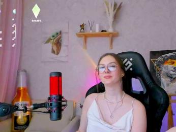 KiraRumGirl — Bongacams stream photo (Mar 2026)