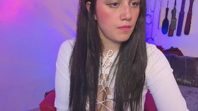 elowen_halley1 — Cam4 stream photo (May 2026)