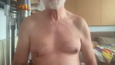 erre4fff — webcam model online on cam4