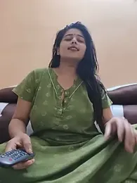 Cute-Simmi69 — webcam model online on stripchat