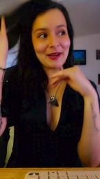 Roxannepiggy — webcam model online on cam4