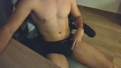 guttyw — Cam4 stream photo (May 2026)