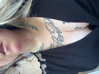 Coeursurtoi333 — Cam4 stream photo (May 2025)