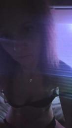 Stella1992 — webcam model online on cam4