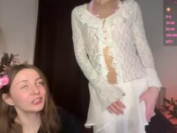 hung_angel_xxl — webcam model online on chaturbate