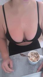 CandleAle — webcam model online on cam4