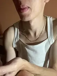 MiroKari2 — Stripchat stream photo (Sep 2026)