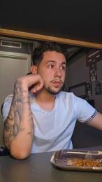 morborojo1 — webcam model online on cam4