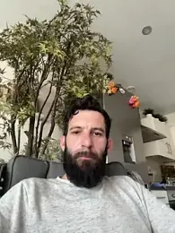 Michel_huge — Stripchat stream photo (Apr 2026)