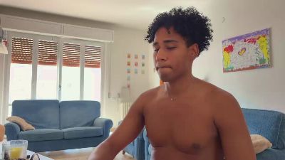 Yourvalentino — Cam4 stream photo (Sep 2026)