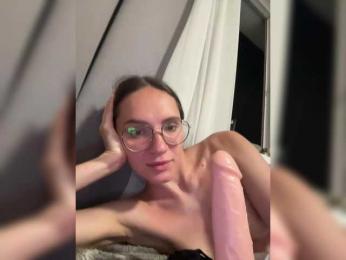 Vishka69 — webcam model online on bongacams