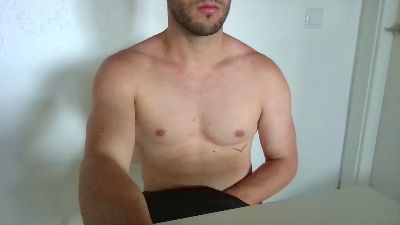 YoungFraser — webcam model online on cam4