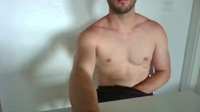YoungFraser — webcam model online on cam4