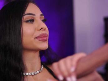 AzraReign — bongacams