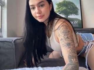 harveymiiller — webcam model online on camsoda