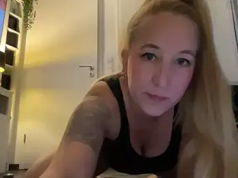 Ninimaus — Stripchat stream photo (May 2026)