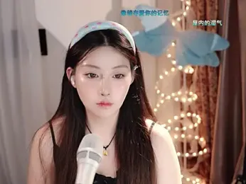 Dou-Dou-er — Stripchat stream photo (Apr 2025)