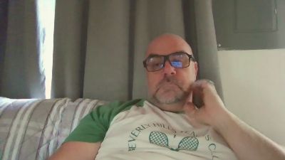 quebecinc1 — webcam model online on cam4