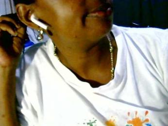 Anshia — webcam model online on bongacams