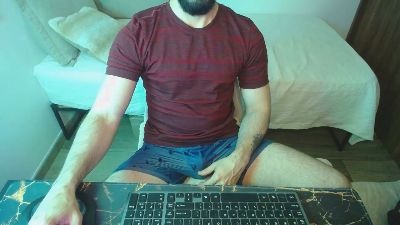 Lealboy — webcam model online on cam4
