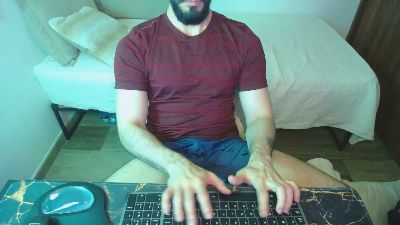 Lealboy — webcam model online on cam4
