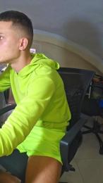 robinodxxx — webcam model online on cam4