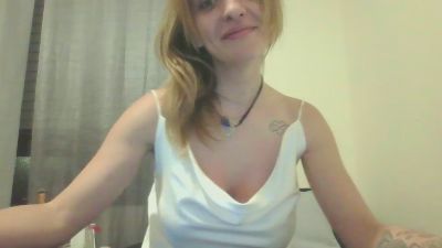 Tugerrera — webcam model online on cam4