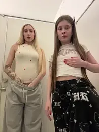 mmelicious — webcam model online on stripchat