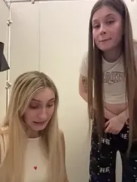 mmelicious — Stripchat stream photo (Apr 2026)