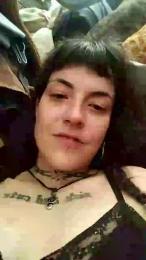 saldfnuik — Cam4 stream photo (Apr 2026)