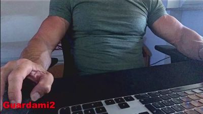 guardami2 — webcam model online on cam4