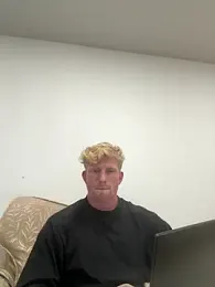 tylerwilsonn2 — webcam model online on stripchat