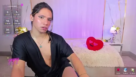 TylerBloom — webcam model online on stripchat