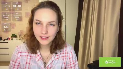 RoslynAngviano — Cam4 stream photo (Mar 2026)