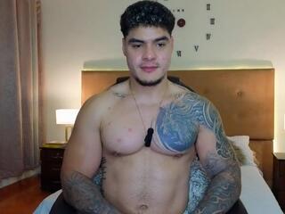 Stiven Velez — webcam model online on flirt4free