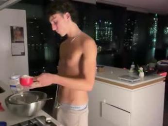 loves_leo — Chaturbate stream photo (Apr 2026)