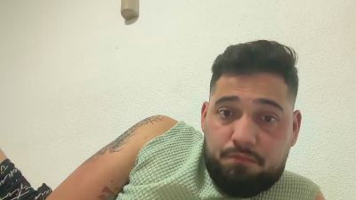jhonny_jey — webcam model online on cam4
