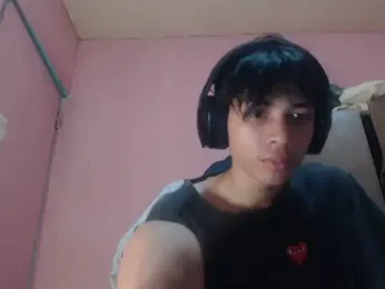 Kyoshi_19 — Stripchat stream photo (Jun 2026)