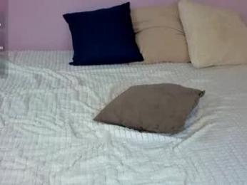 aataraxx — Chaturbate stream photo (Apr 2026)